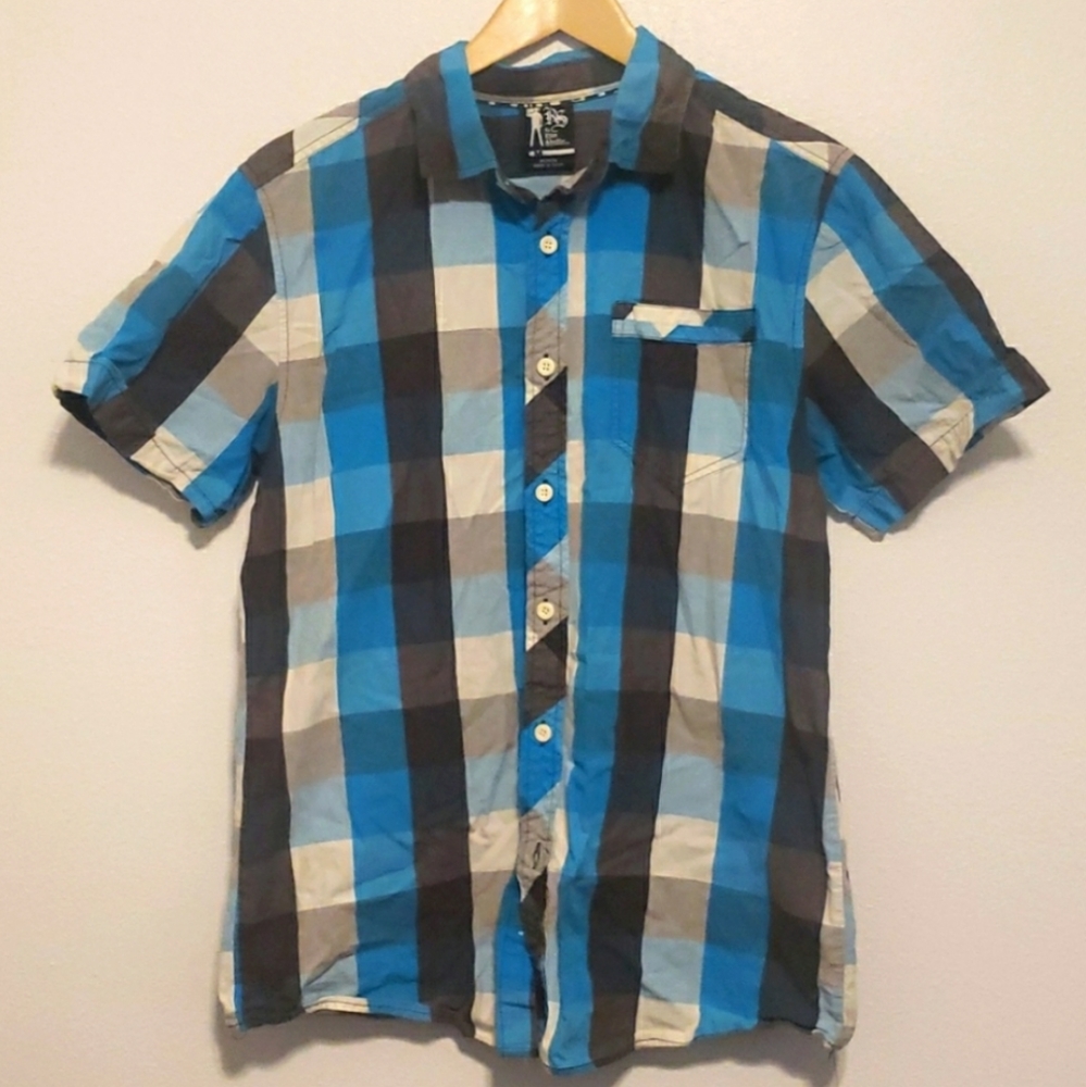 Stripes short sleeve button shirt